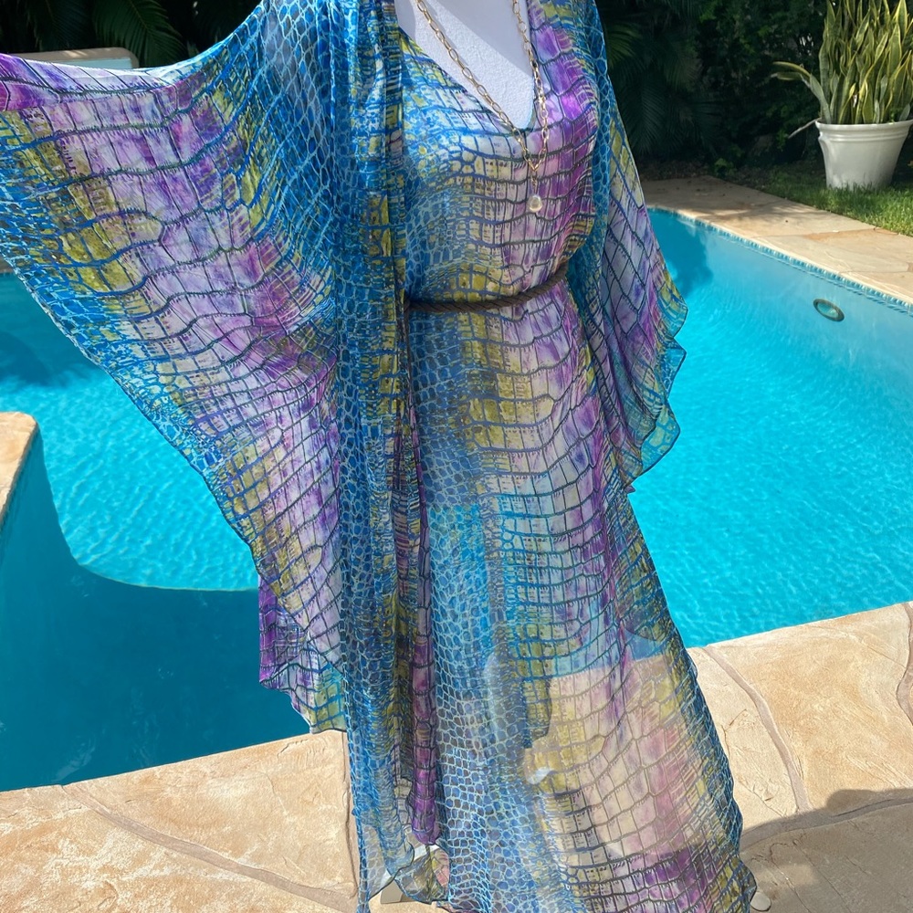 Matthew Williamson Runway Cover up Escape Collection - Picture 1 of 11